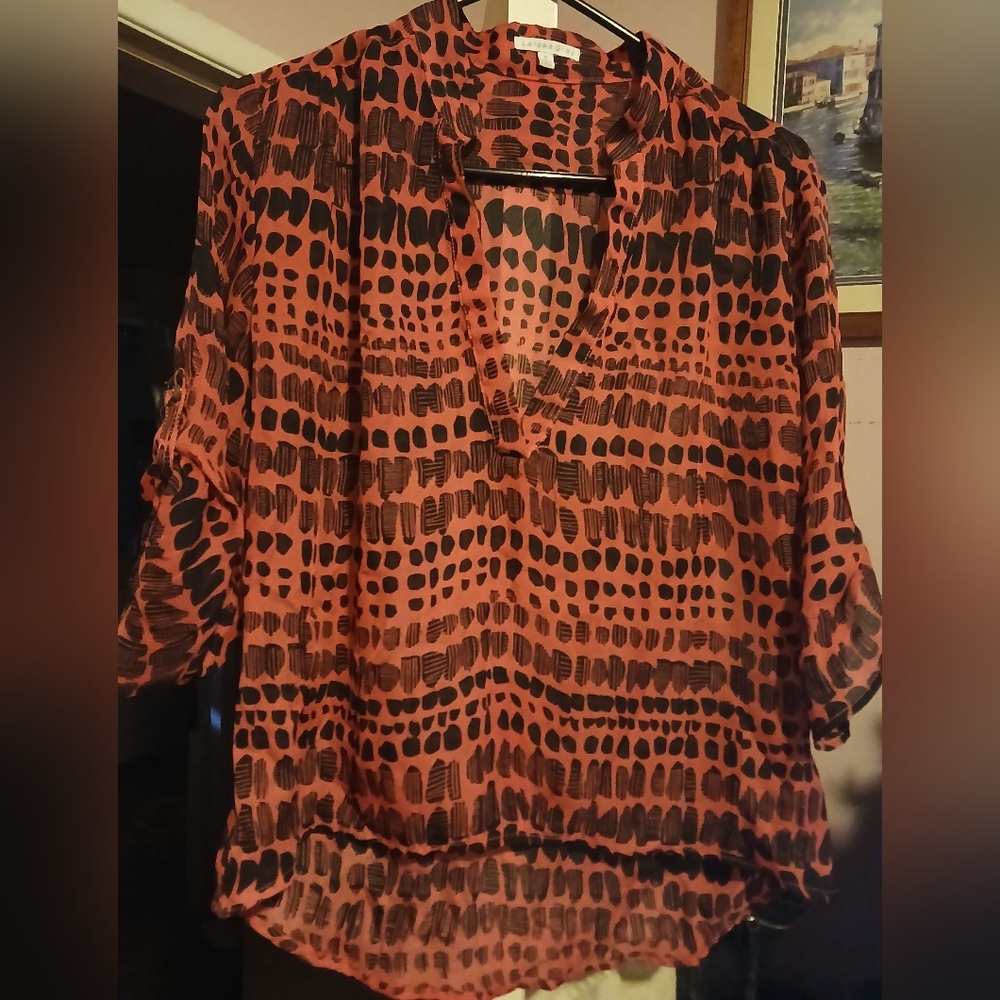 Larsen Gray Women's Red and Black Patterned Top